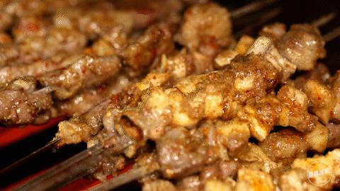 藏在巷子里的特色烧烤,老街里烧烤青岛