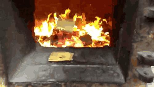 *门惨灭**案制造者，18年后摇身一变成正科级干部，法律终将其严惩