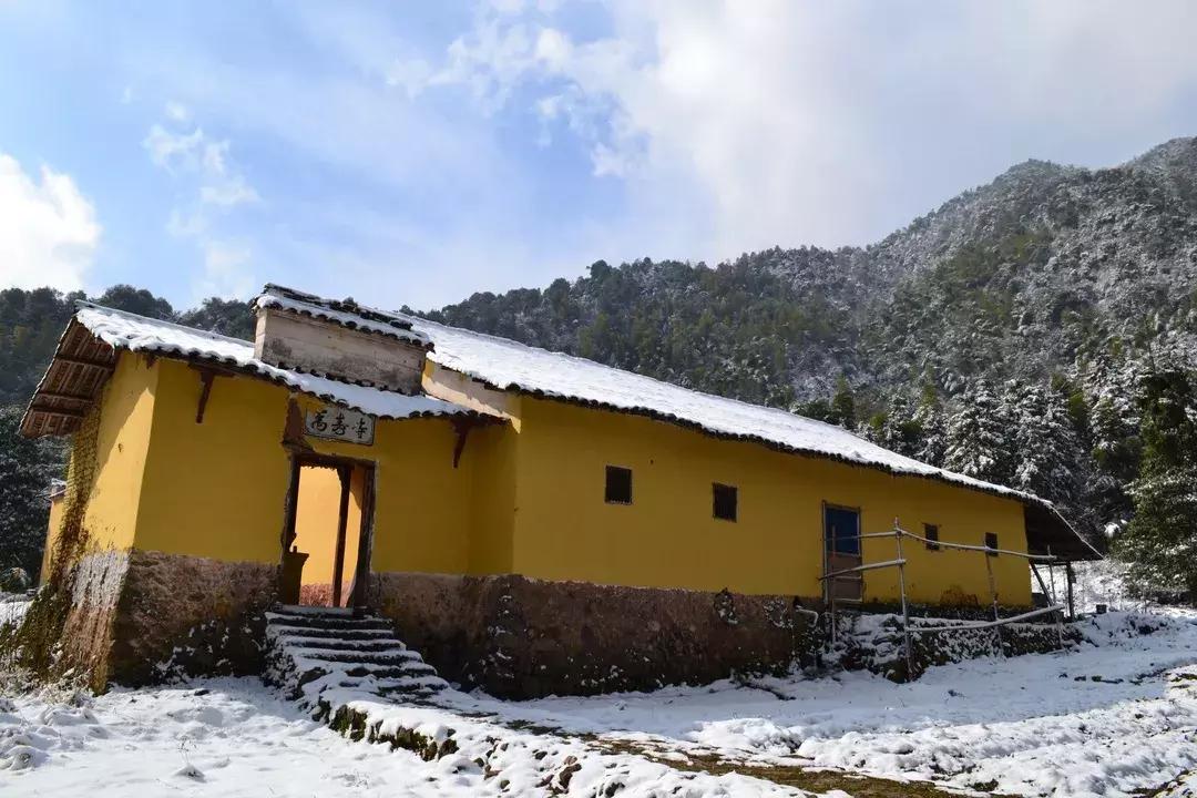 央视挖出来浙江冷门小城，小小鸭头都是世间绝味，人均100+住别墅