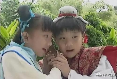 新白娘子传奇宝山和碧莲吹笛子,新白娘子传奇碧莲救了一个姑娘