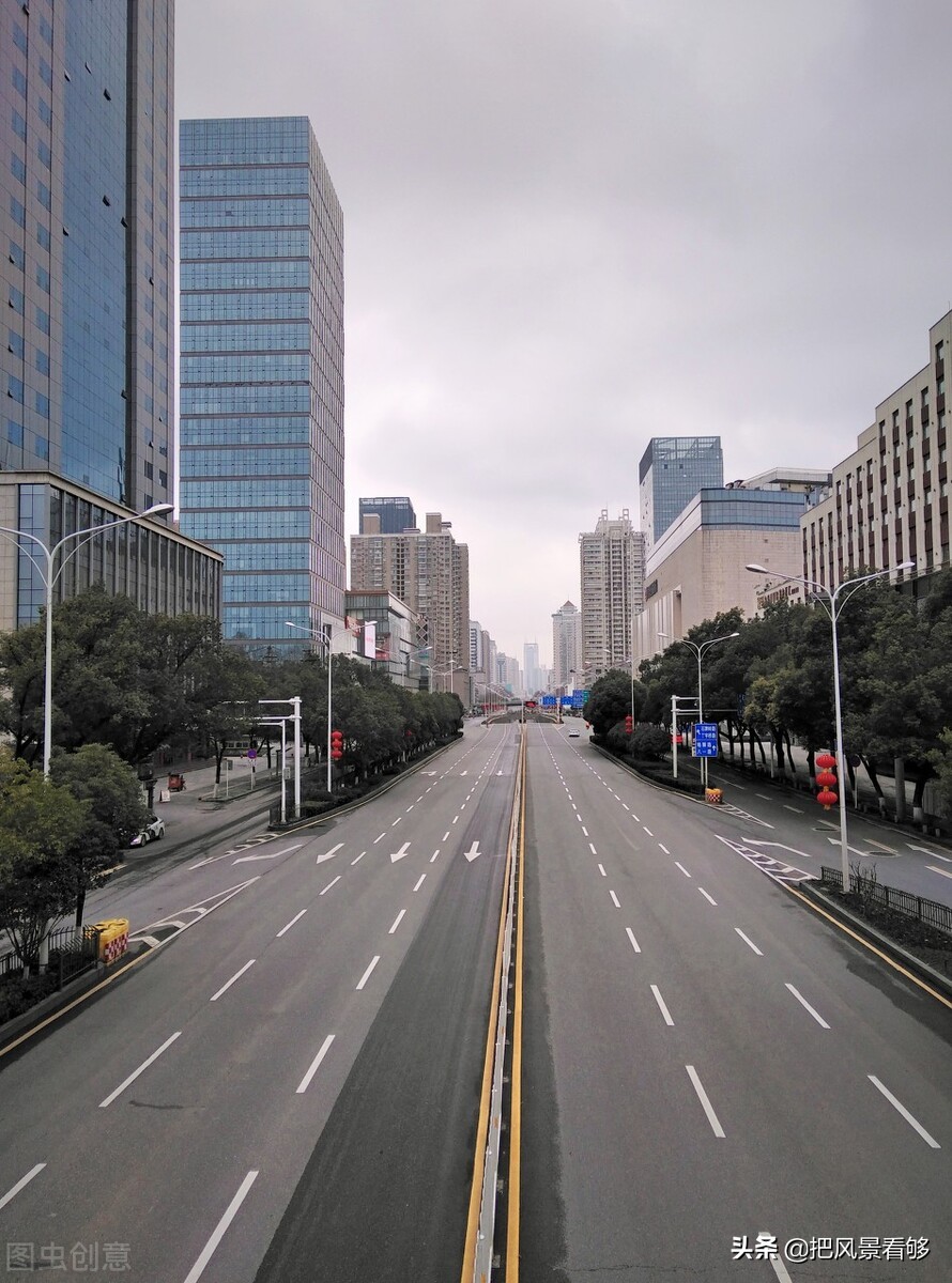 湖北这个地方以前是个电脑大卖场现在卖手机