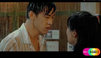 谭松韵吻戏初吻给了谁,谭松韵和晏紫东微博互动