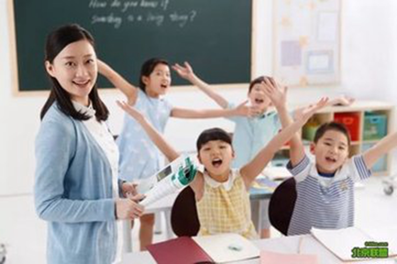 无理数大小比较数形结合方法,无理数的大小比较及答案