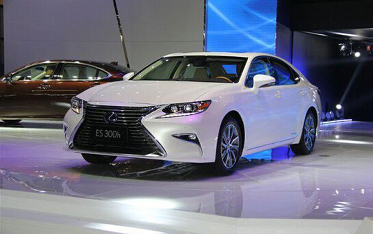 DX3、DX7销量惨淡,4A91三菱发动机,A5翼舞能拯救东南?