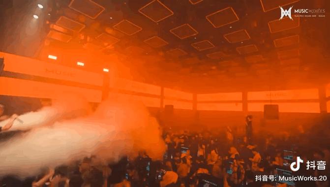 网红酒吧蹦迪卡点,极致氛围网红酒吧