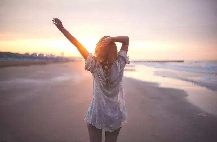 走不出恋父恋母情结，怕被抛弃一味顺从，你有依赖性人格障碍吗？