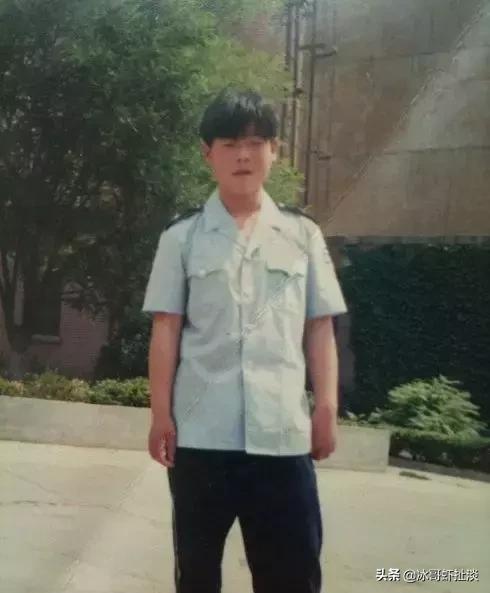 岳云鹏在德云社地位多高,岳云鹏现在在德云社地位