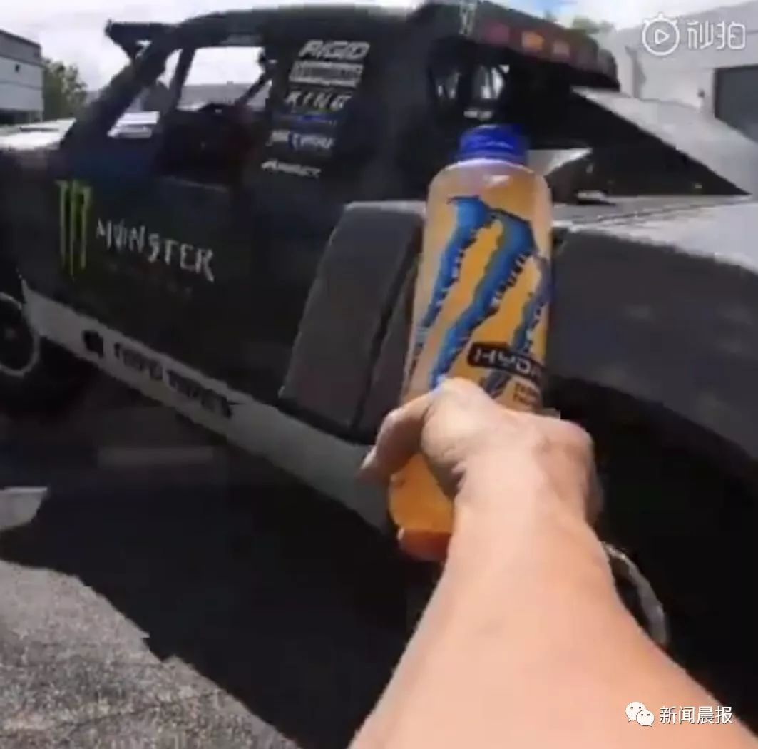 杰森斯坦森甄子丹,瓶盖挑战奥尼尔