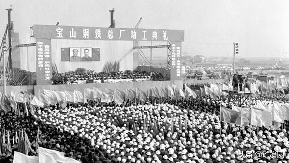 钢铁是怎样炼成的的作者,钢铁是怎样炼成的梗概