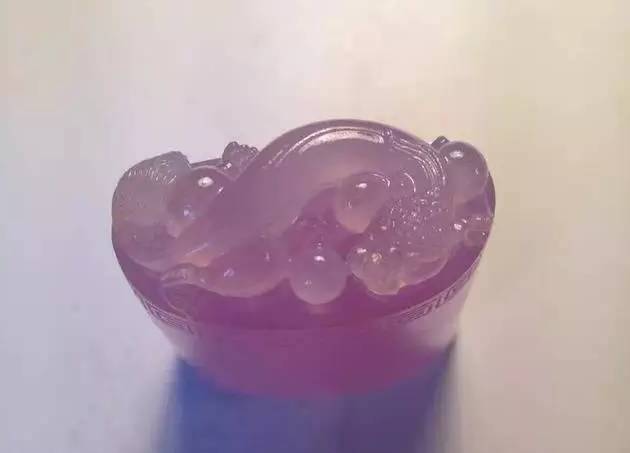 蓝底紫罗兰翡翠,粉紫罗兰和蓝紫色翡翠哪个更值钱