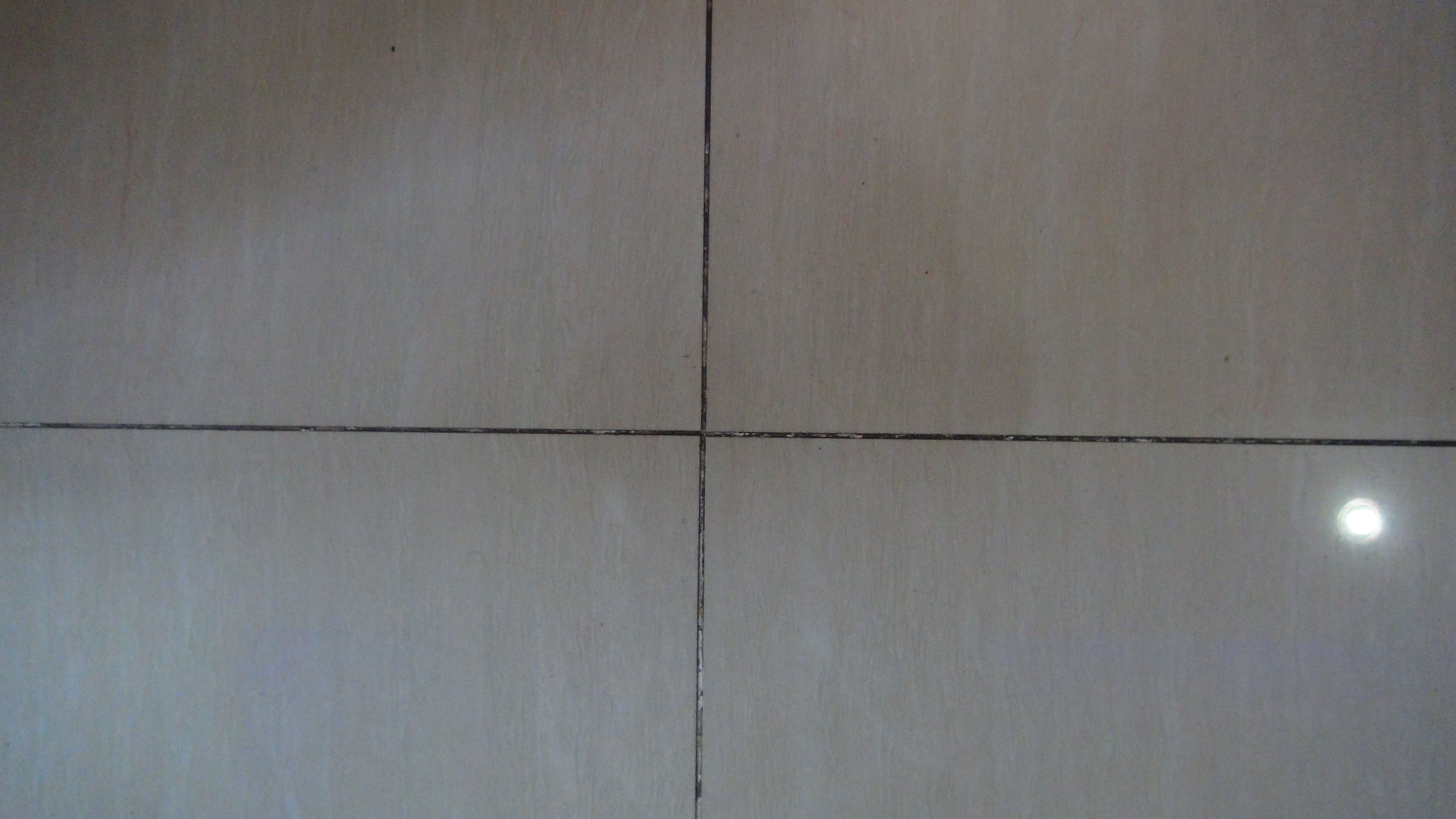 重新做美缝怎么清理以前的白水泥,做美缝是马上就压缝吗