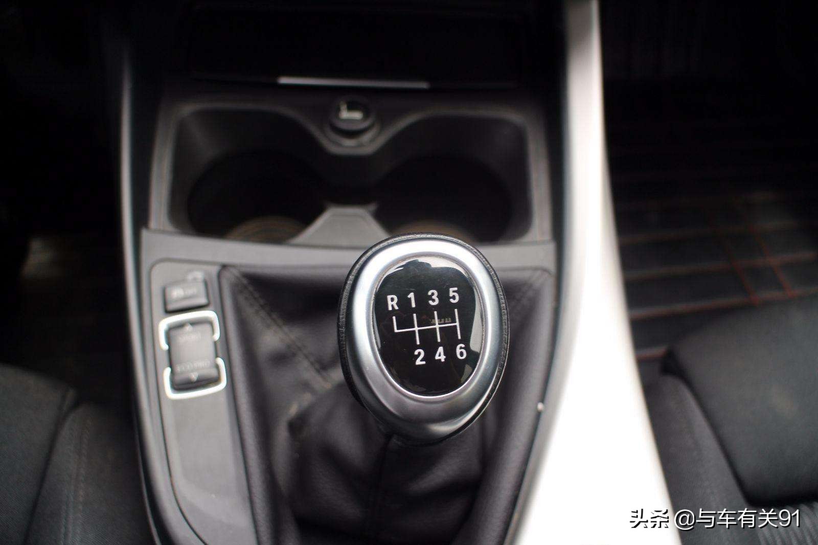 如何克服新手开车心理紧张,新手开车上路怎么克服心理压力