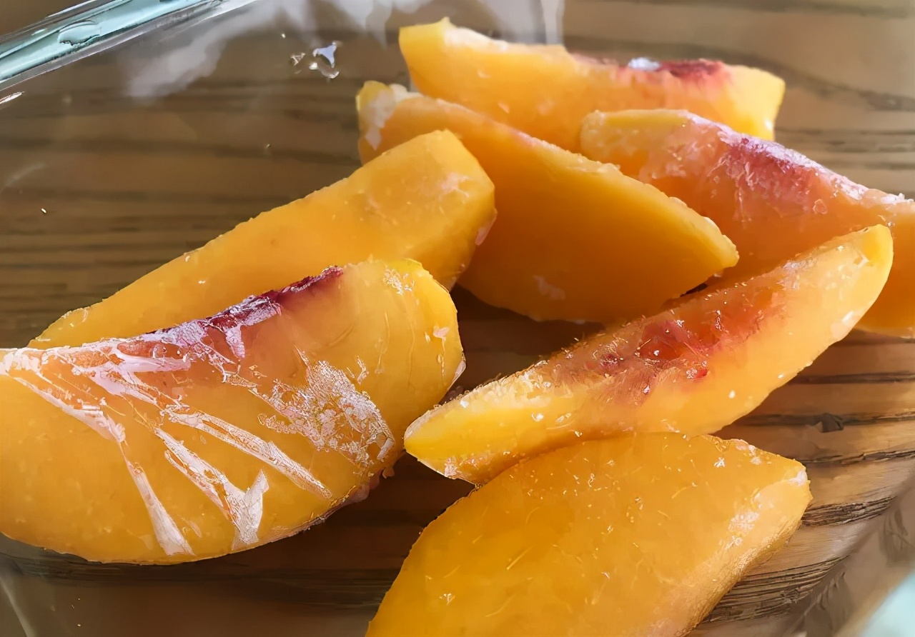 什么水果可以直接冻而且热量还低,什么水果被冰冻之后更好吃