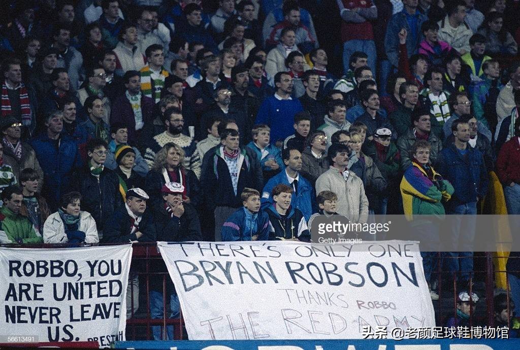 英格兰第一铁汉，骨折踢完比赛，40年前战胜曾国足，爱穿牛逼鞋