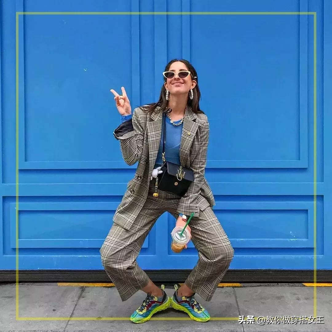 红色长大衣和黑色长大衣哪个好看,小个子穿长大衣怎么搭配好看