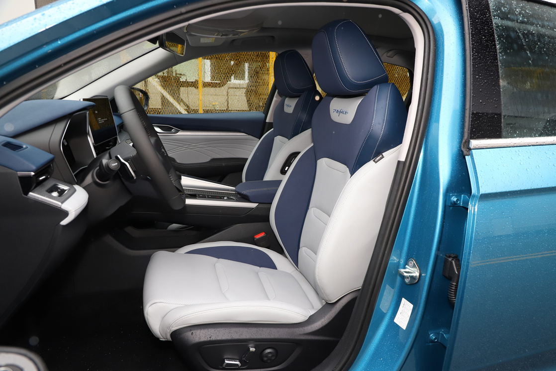 2.0t入门版,2.0t入门车型轿车