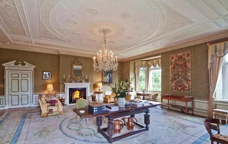 足球巨星c罗的别墅,梅西豪宅c罗豪宅