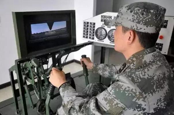 15式主战轻坦大战,15式轻坦的配置