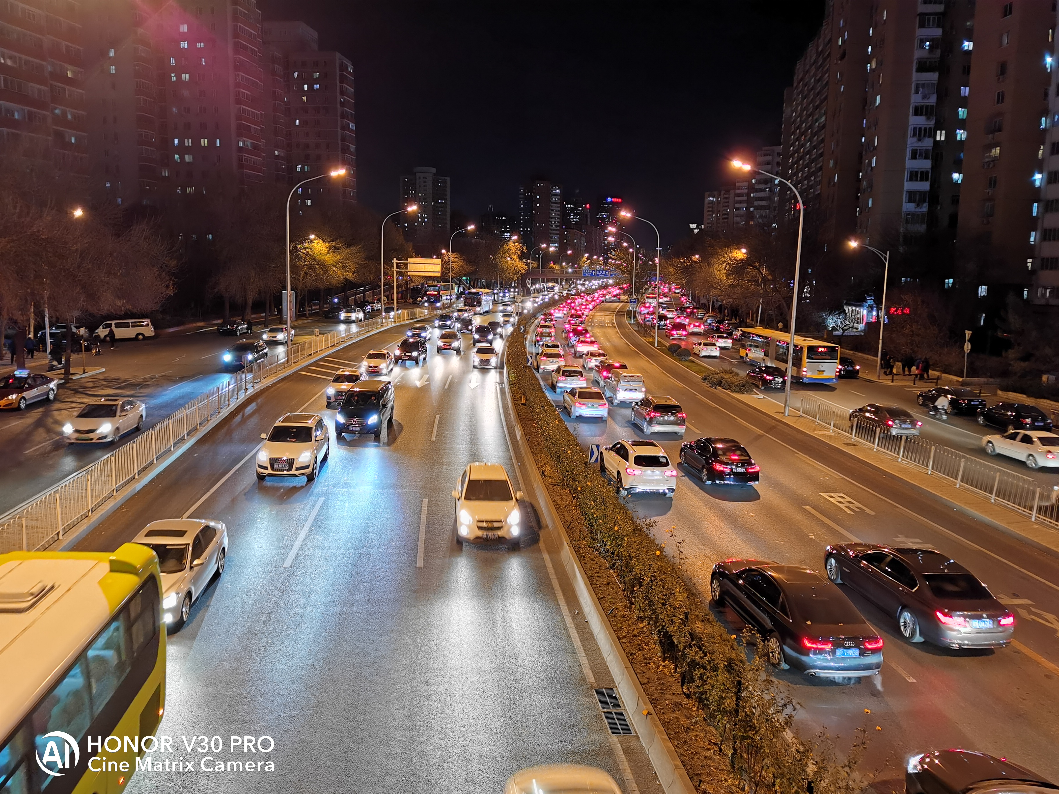 荣耀v30pro是什么屏,荣耀v30pro拍照效果