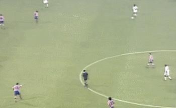 力拔山兮气盖世！盘点足坛十大“重炮手”