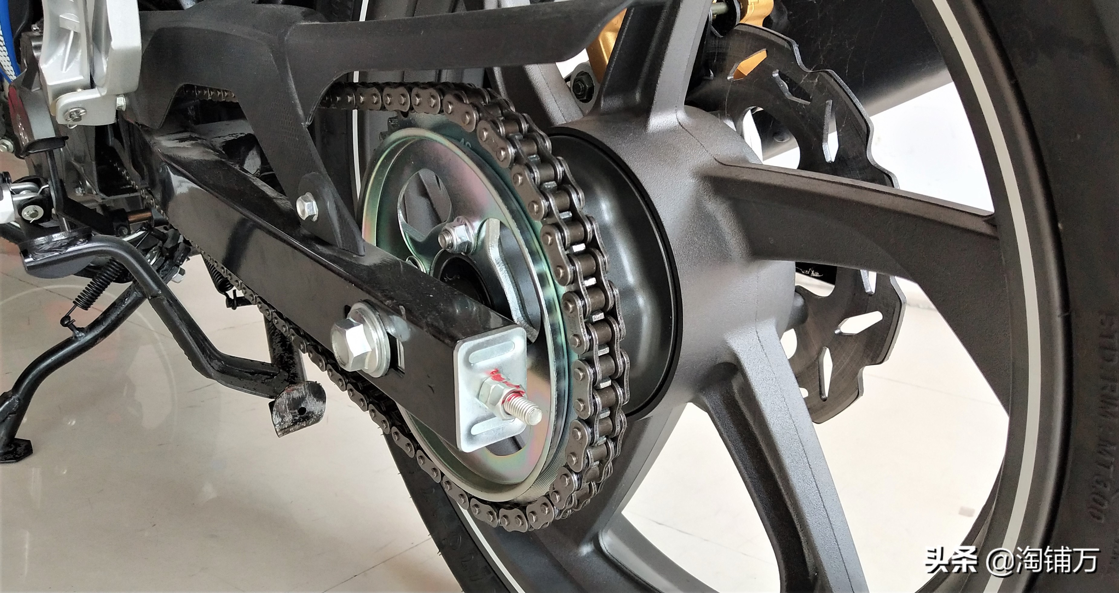 贝纳利弯梁rfs150i上海蓝牌,贝纳利弯梁rfs150i改装中间储物箱