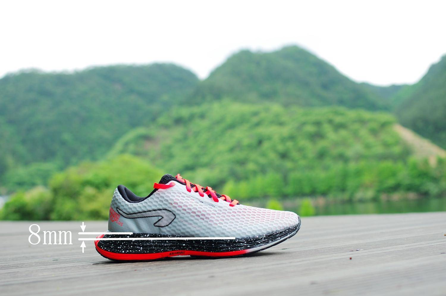 后掌软弹跑鞋,迪卡侬适合扁平足的跑鞋