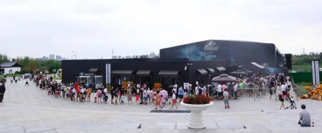 来到侏罗纪公园遇到超真实的恐龙,侏罗纪公园恐龙大探秘