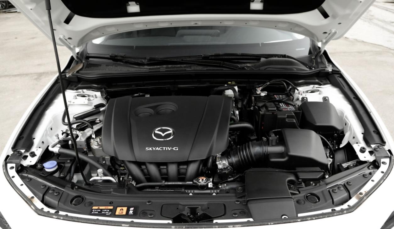 马自达3昂克赛拉次世代有多好,曾经的神车皇冠