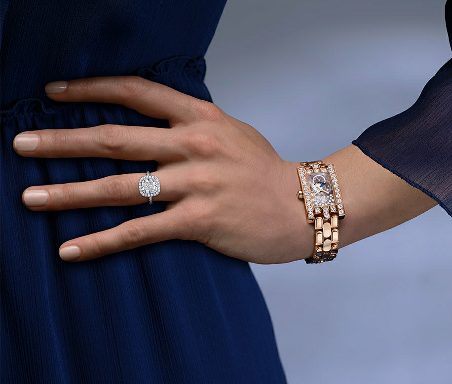 买钻戒保值还是黄金保值,买钻戒颜色重要还是净度重要