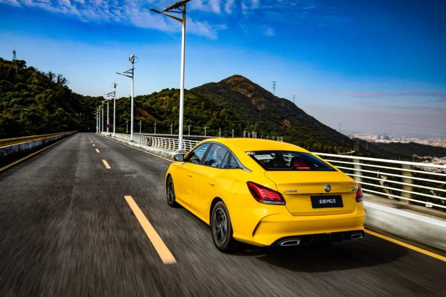 4.99万的名爵mg5试驾,名爵mg5中配自动青春风尚版起步