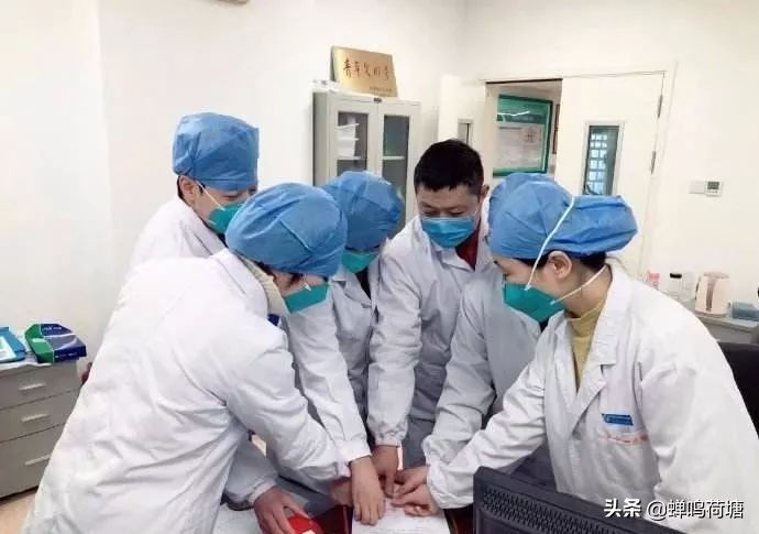 来自全国各地的优秀小主播隔空合诵《我是湖北人》