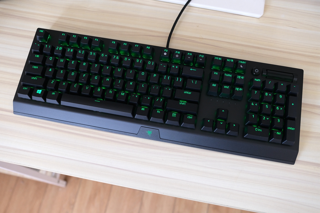 雷蛇黑寡妇蜘蛛v3无线pro机械键盘,雷蛇黑寡妇蜘蛛键盘灯光设置教程