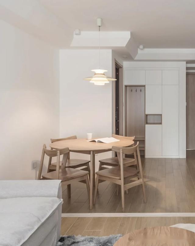 原木风吊顶效果图客厅简约,简约原木风