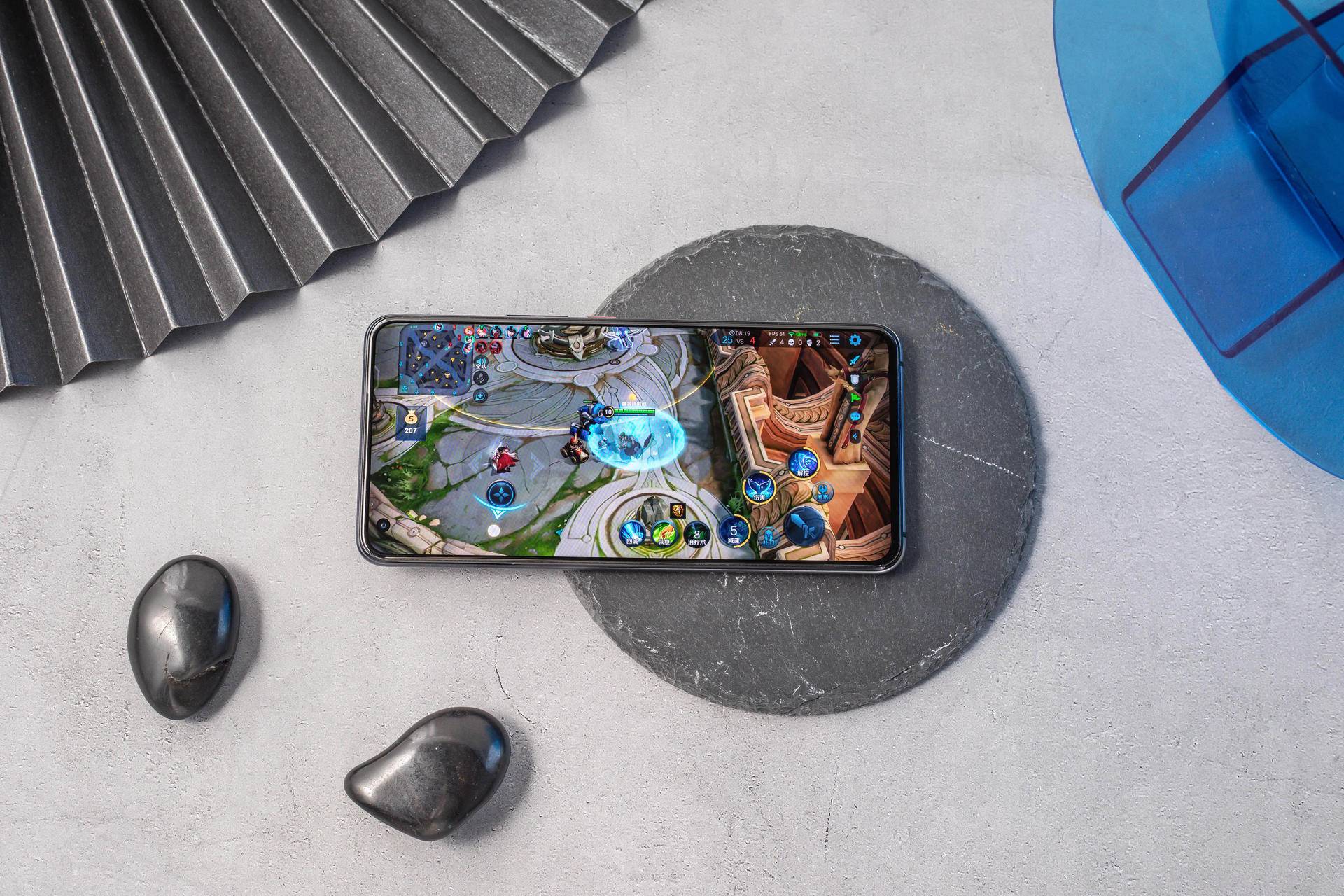 为什么kpl用iqoo5,iqoo5pro王者荣耀kpl