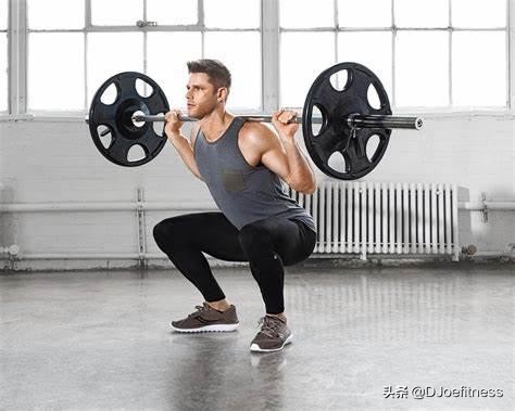 深蹲导致腰痛要停止训练吗,练习深蹲对腰酸背痛有疗效吗