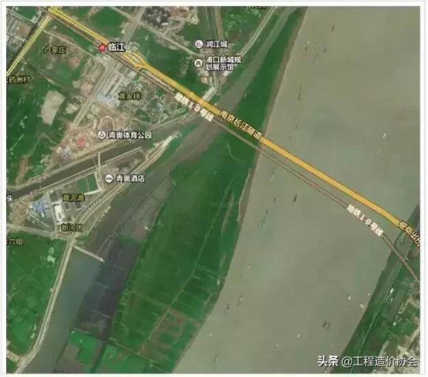 车库小柱网和大柱网的造价哪个高,地下车库柱网的大小分析