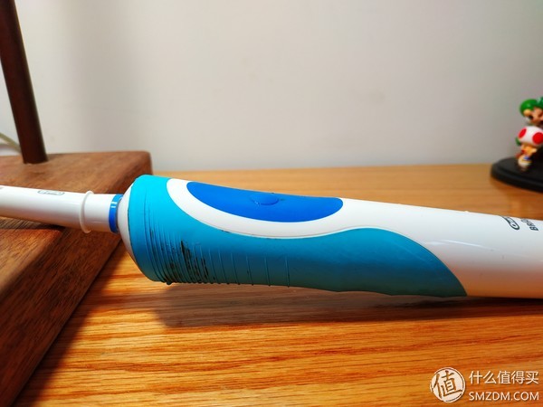 飞利浦入门级电动牙刷2019,usmile电动牙刷y1s和y1pro区别