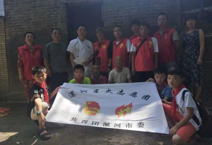 漯河中秋慰问抗战老兵,漯河军人志愿者