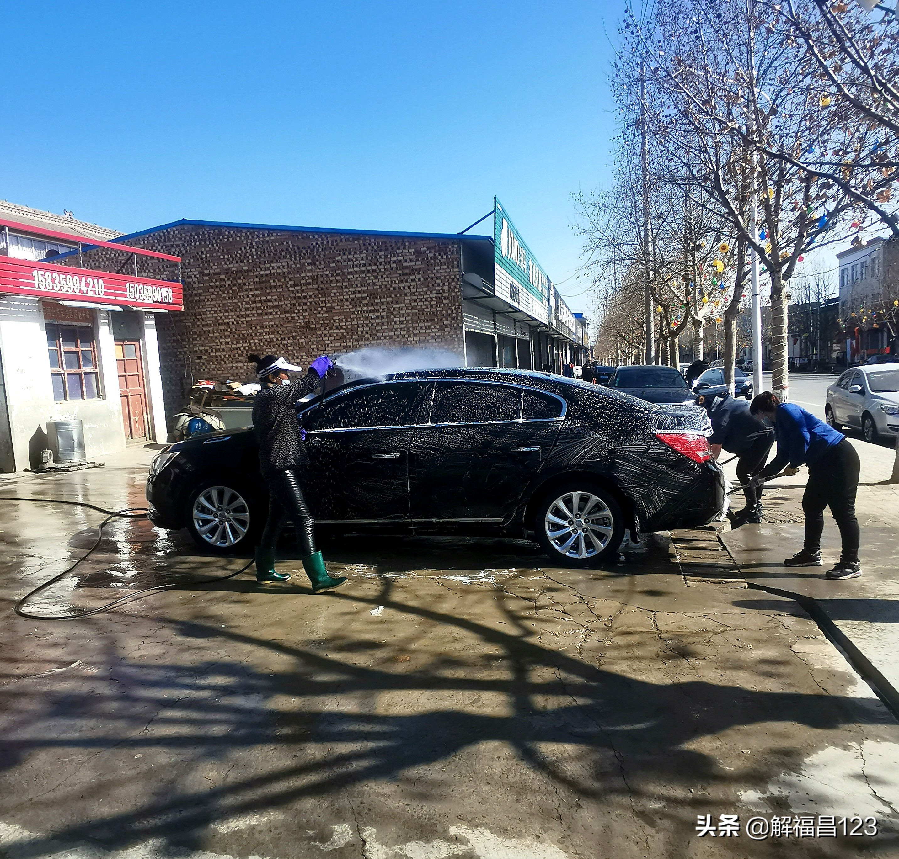 女人开洗车店挣钱,开家洗车店一年可以赚多少钱