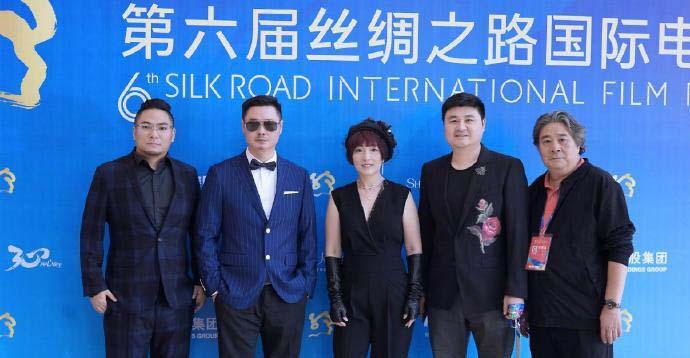 56岁的石榴姐近况,石榴姐高清打扮