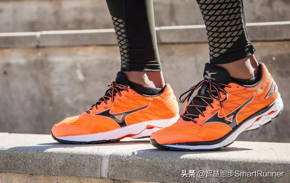 冷门但是很强的跑鞋,那些又丑又难堪的跑鞋