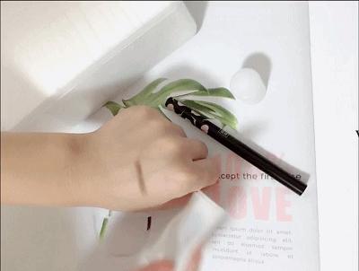 要化妆要自信,要妆