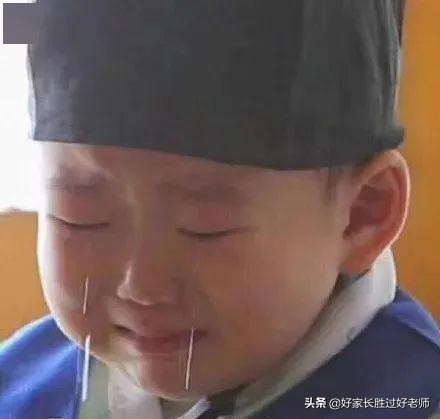 中国大学生为了太极拳考试，已经走火入魔了