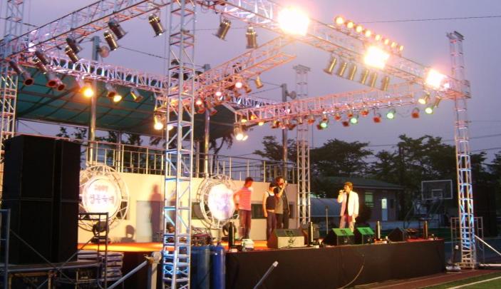 会议音箱和舞台音箱的区别,公共广播草坪音响