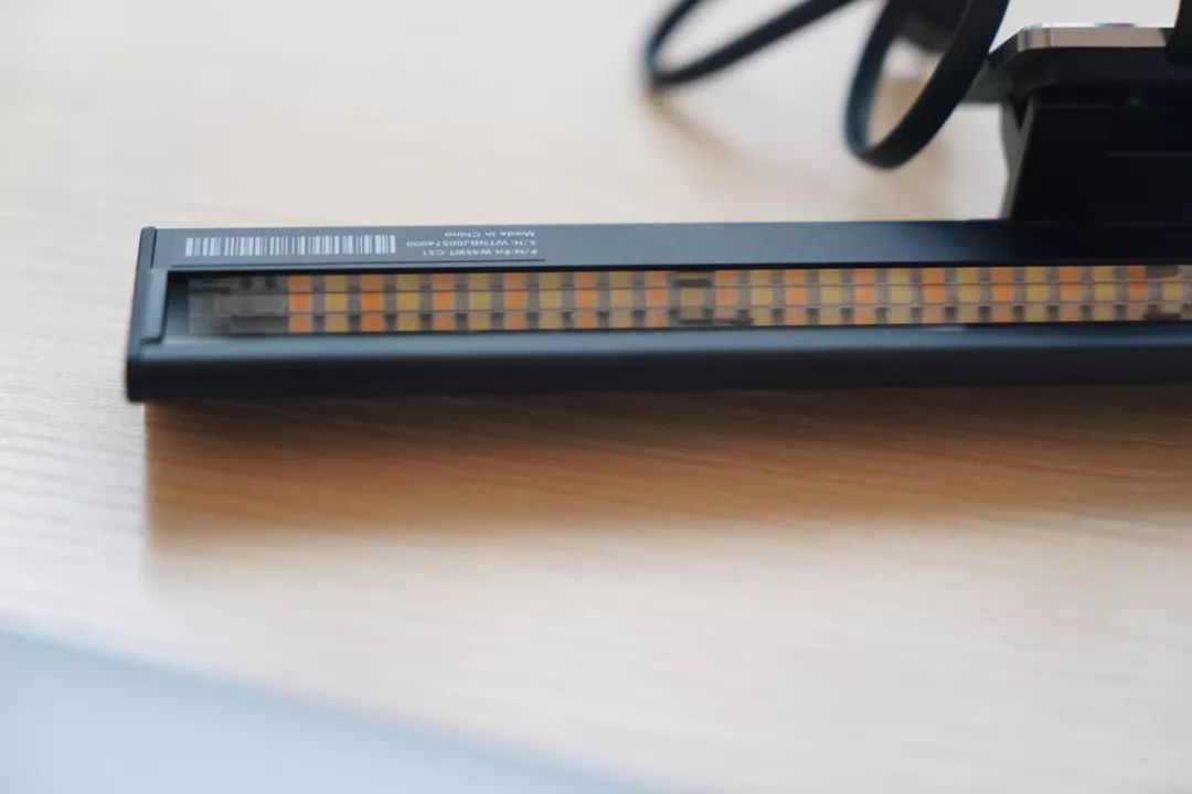 笔记本背光灯不亮维修,一个小配件多少钱