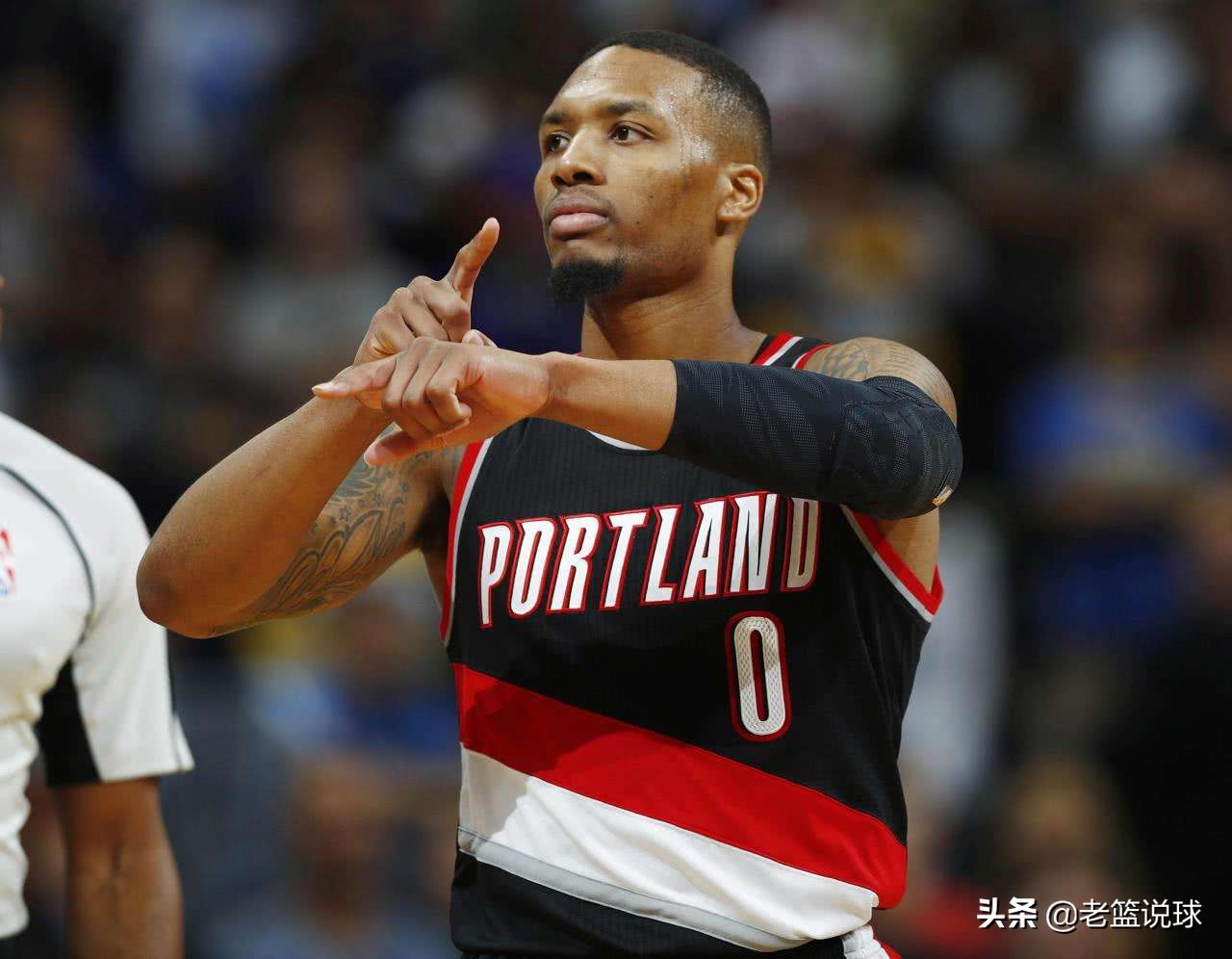 利拉德评价乔治扣篮,利拉德回复独臂少年