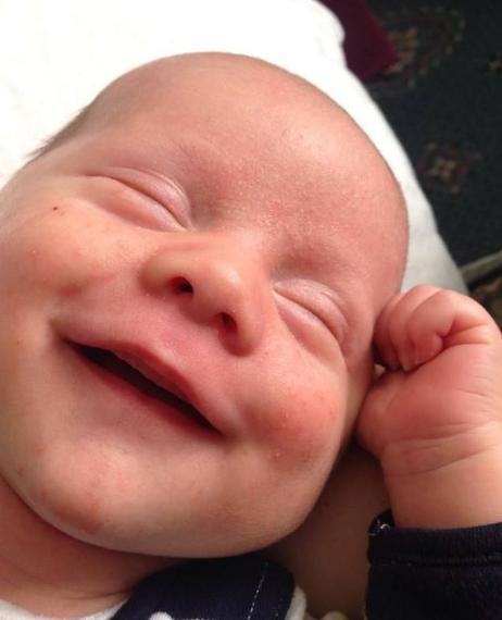 哺乳期喝酒后喂奶会怎样,酒后喂奶宝宝会醉吗