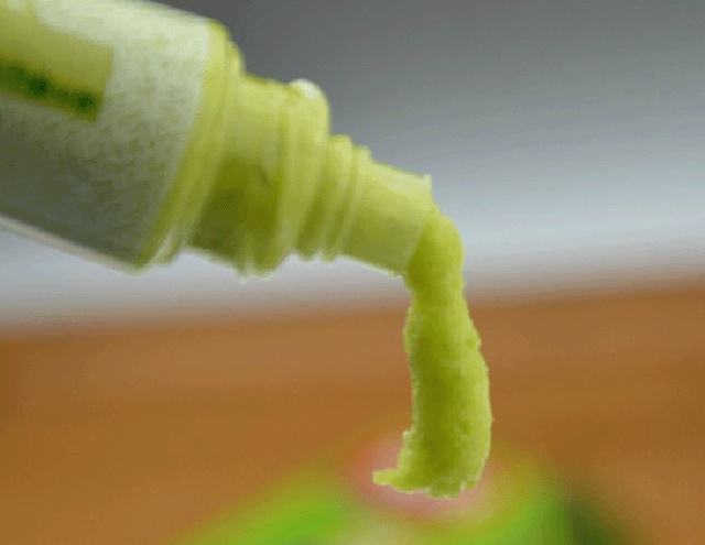 别看它味道奇特,每餐蘸点它吃,缓解关节劳损疼痛,特别有效