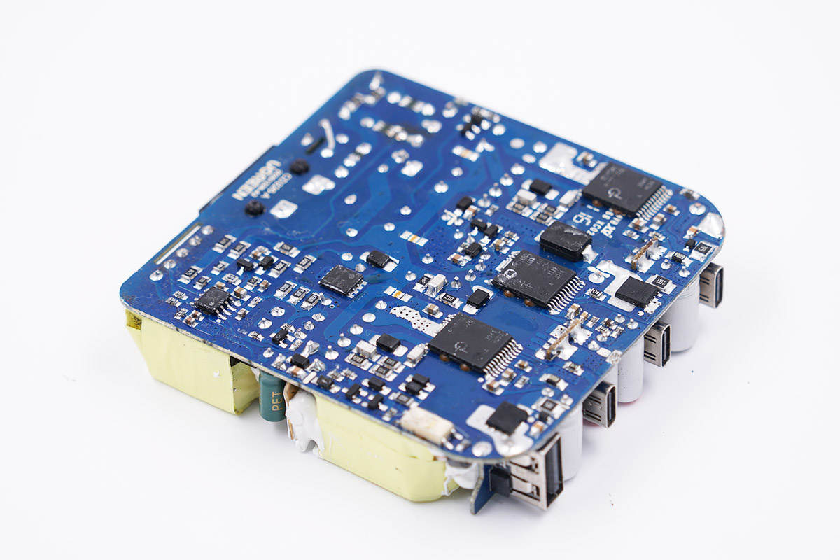 绿联45w双口快充拆解,绿联20瓦双口快充拆解