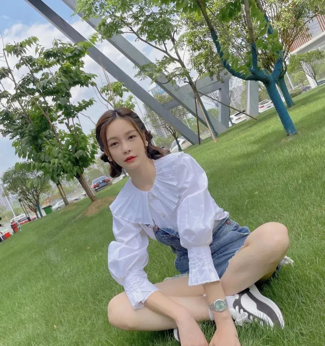 还在穿短袖吗,夏季法式泡泡袖怎么穿